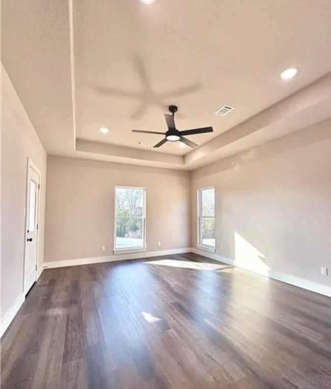 Building Photo - Brand new 4 bedroom home