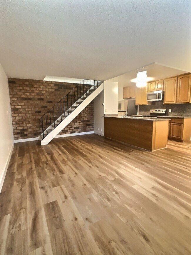 Building Photo - 2 Bedroom in South San Jose Fourplex