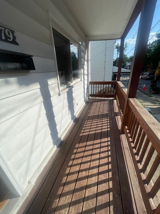 Building Photo - Single Family House in Mt Washington Avail...