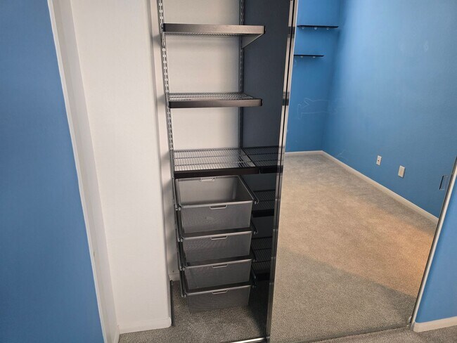 Building Photo - Nicely Updated Three Bedroom Home in Torrey Hills