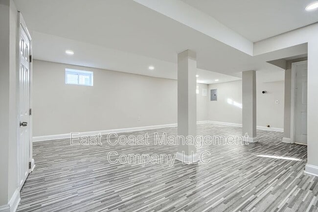 Building Photo - 4612 Schley Ave