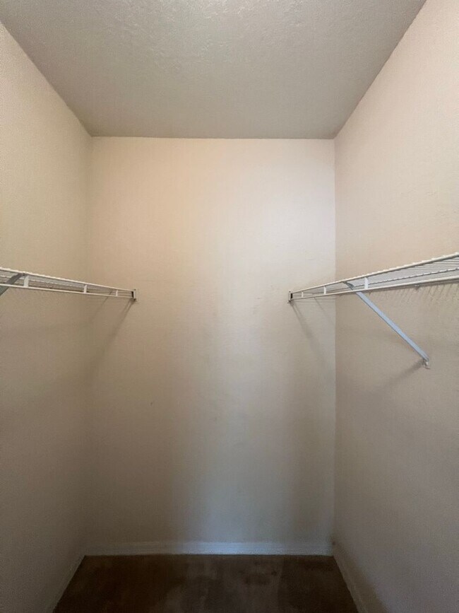 Building Photo - 821 Grand Regency Pointe