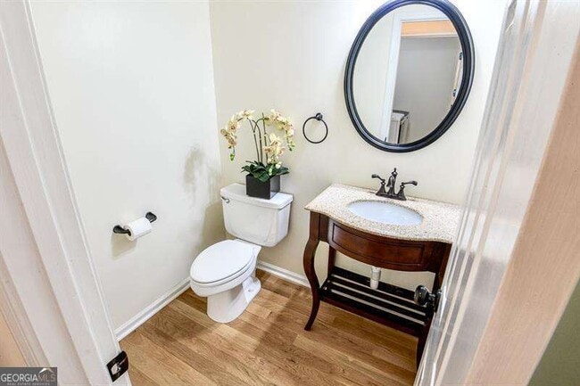 Building Photo - 1865 Oak Tree Hollow