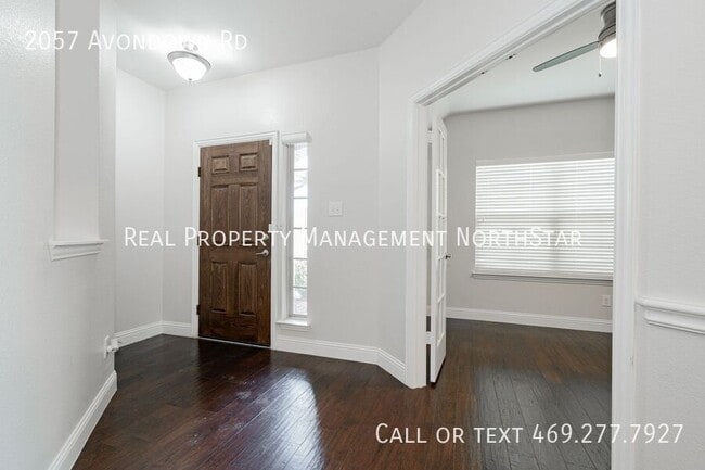 Building Photo - 2057 Avondown Rd