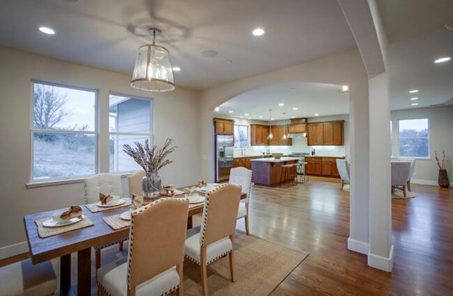 Building Photo - Modern Country Home in Petaluma – 4 Bed, 3.5 Bath | 2,753 Sq. Ft | Available December 15th