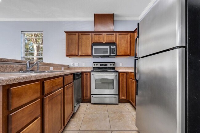 Building Photo - 2400 Fred Smith Rd