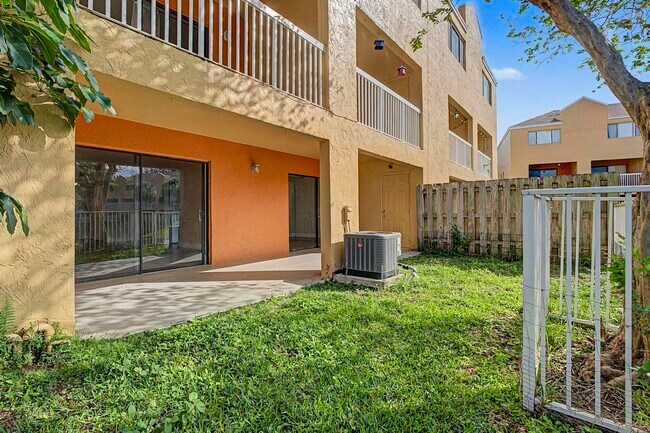 Building Photo - 5200 NW 31st Ave