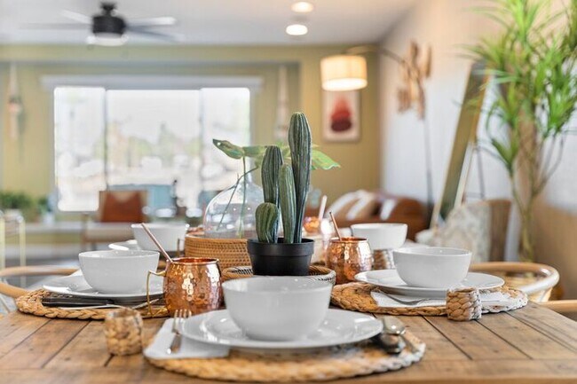 Building Photo - UN-FURNISHED!! 3 Bedroom/ 2Bath in Heart of Scottsdale!!