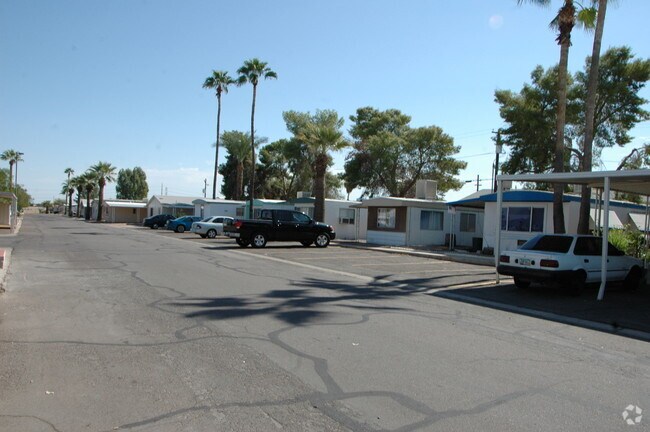 Building Photo - Estrella Villa/wigwam Villa Mhps