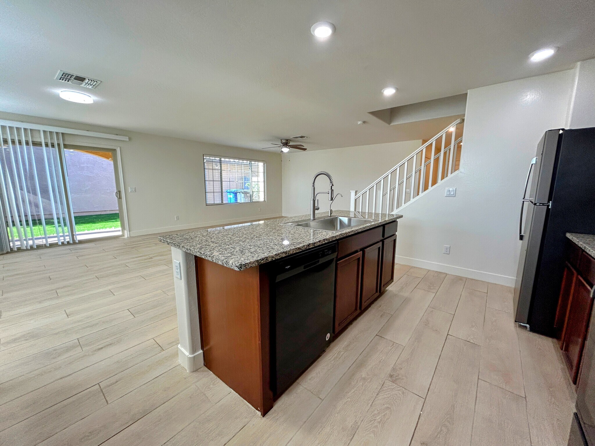 Building Photo - 2964 S Washington St