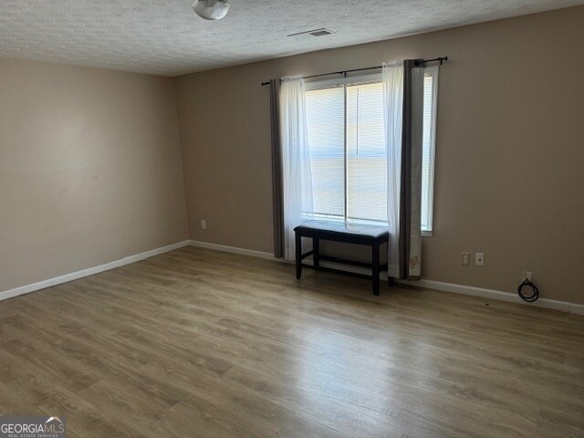 Building Photo - 4393 English Loop