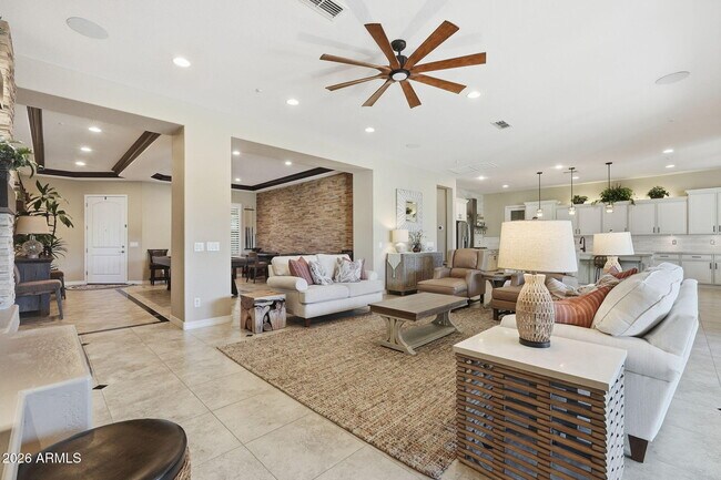 Building Photo - 4908 S Figueroa Ln