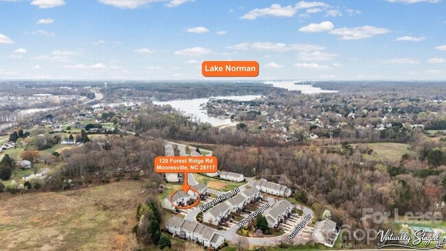 Building Photo - 125 Forest Ridge Rd