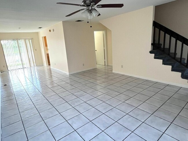 Building Photo - 4105 Inlet Cir