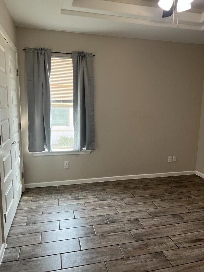 Building Photo - 1309 Alta Vista Dr