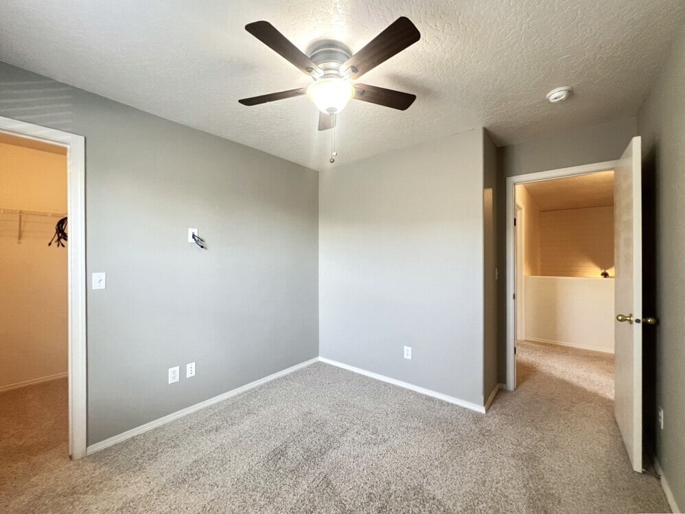 Building Photo - 9656 W Shelborne Dr