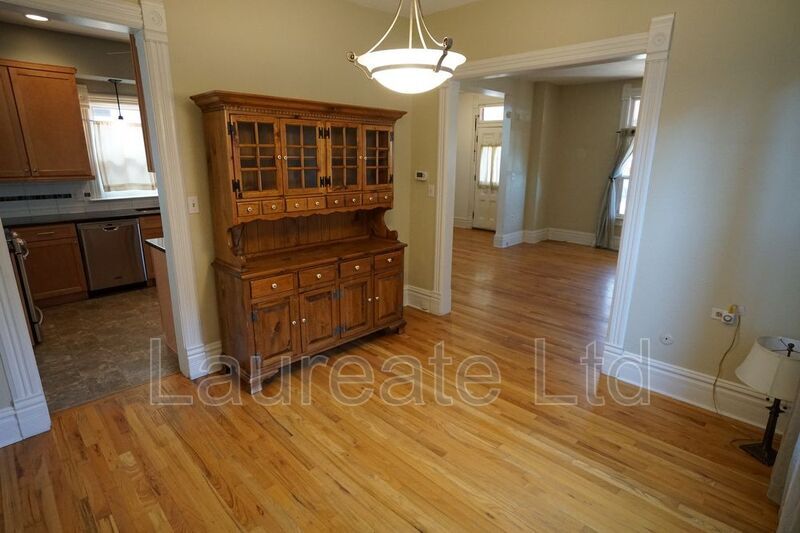 Building Photo - 39 Sherman St