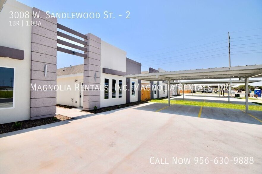 Building Photo - 3008 W Sandlewood St
