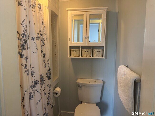 Building Photo - 210 Prospect Ave