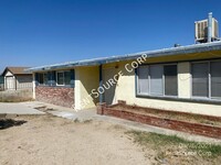 Building Photo - Single Family Home in Barstow