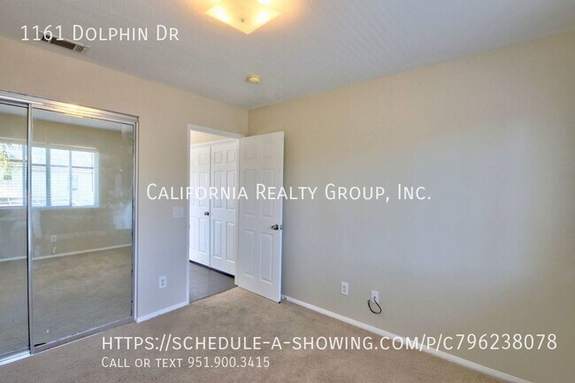 Building Photo - 1161 Dolphin Dr