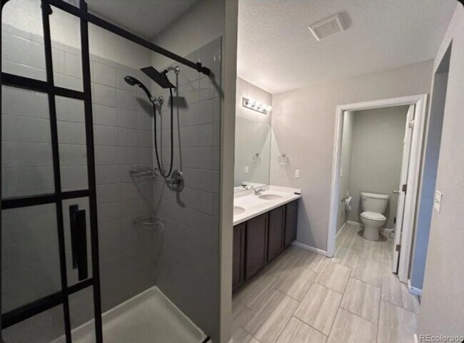 Building Photo - Luxury Living in Colorado Springs - NEW Home