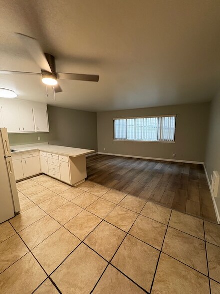 Building Photo - 303 Lee St