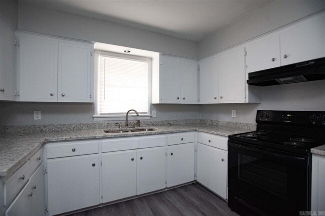 Building Photo - 25 Allyson Cir