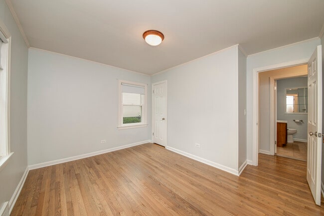 Building Photo - 384 S Wolf Rd