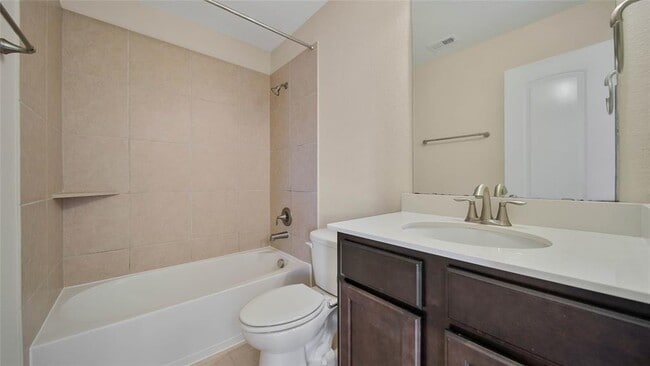 Building Photo - 27 Waterfall Way