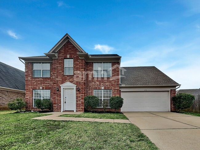 Building Photo - 5755 Fawn Dr