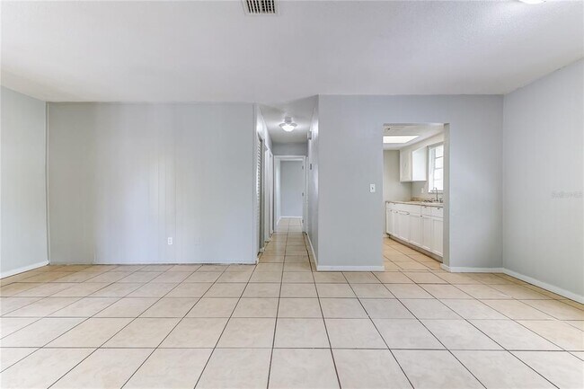 Building Photo - 1221 Kennedy Rd
