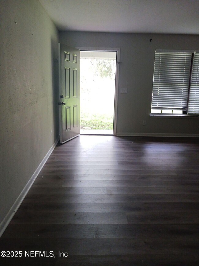 Building Photo - 2123 Corot Ct