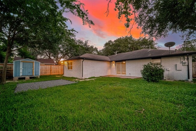 Building Photo - 9614 Hammerly Blvd