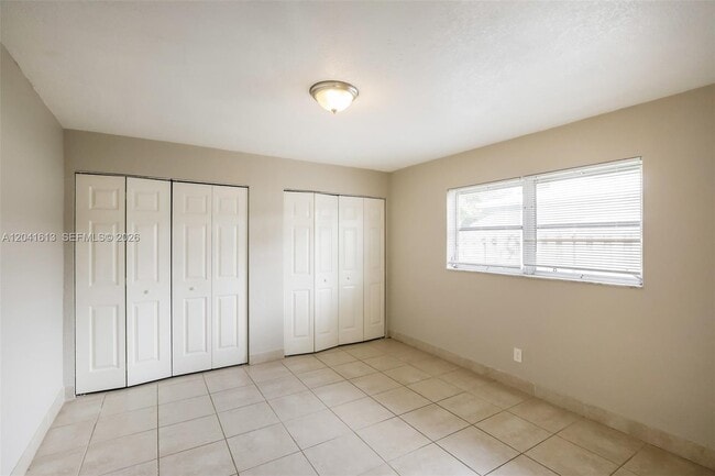 Building Photo - 3333 NW 32nd Ct