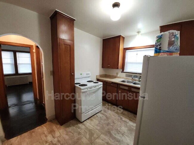 Building Photo - 949 Washington Ave