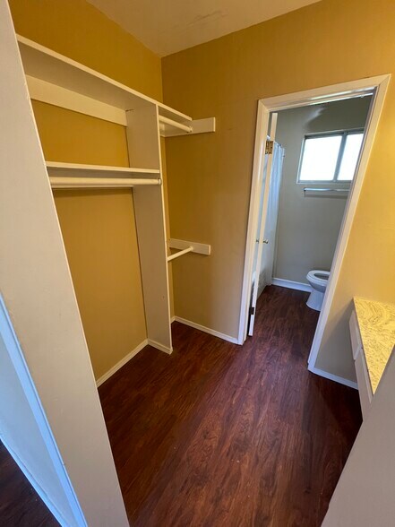 Building Photo - 1941 Wilcox Ave