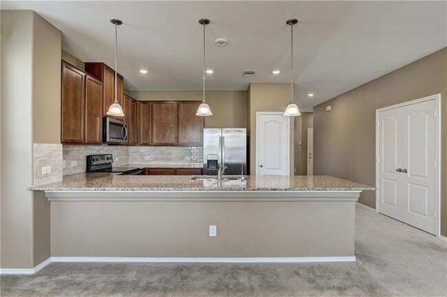 Building Photo - 7928 Bassano Dr