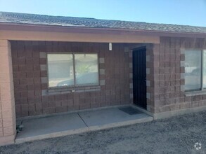 Building Photo - 2 bedroom in Eloy AZ 85131