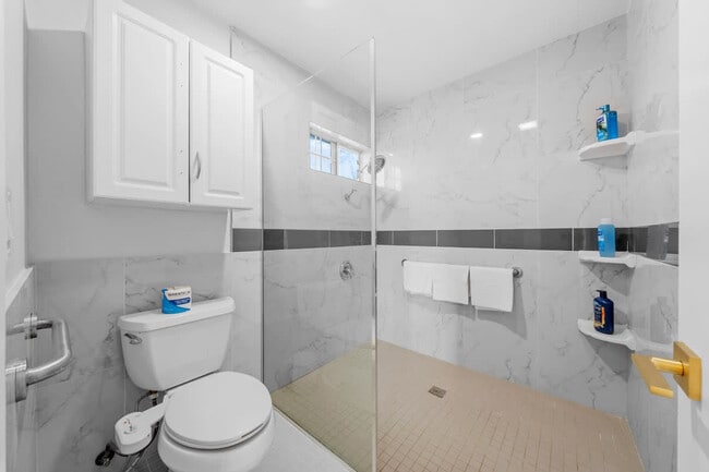 Building Photo - 1853 Penasco Rd