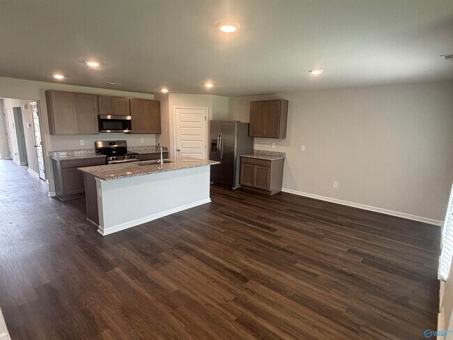 Building Photo - 104 Settlement Dr