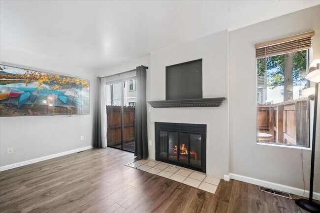 Building Photo - 1050 S Monaco St Pkwy