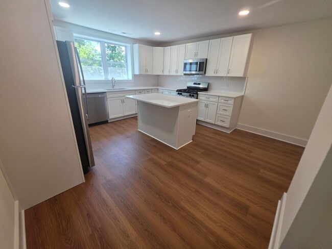 Building Photo - 2721 Conowingo Rd