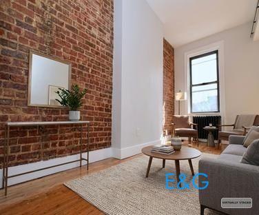 Building Photo - Top Level 3 BR Townhouse Custom Apt.  with large private outdoor Space