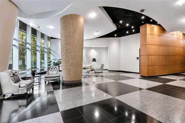 Building Photo - 3338 Peachtree Rd NE