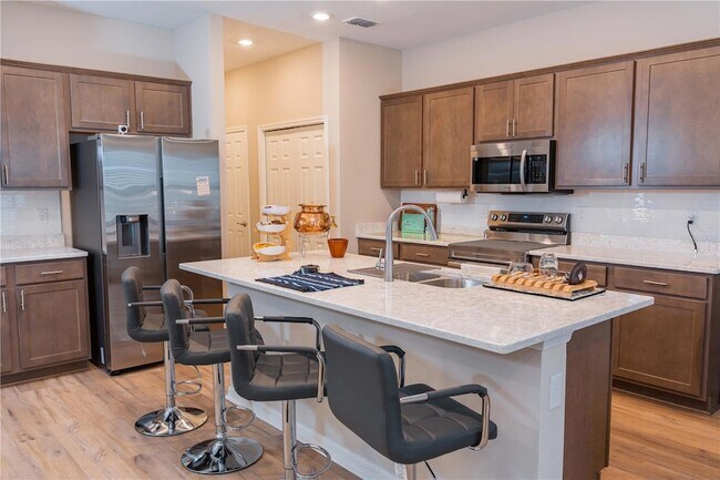 Building Photo - 387 Crossings Ave