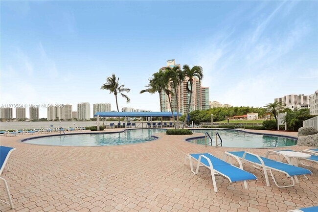 Building Photo - 3530 Mystic Pointe Dr