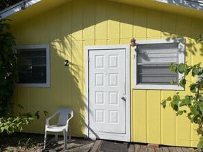 Building Photo - 2640 NE Indian River Dr