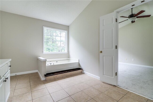Building Photo - 11745 Bentham Ct