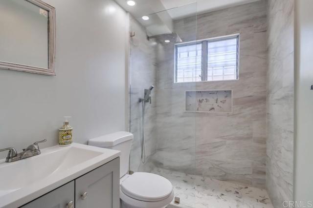 Building Photo - 617 Third Ave